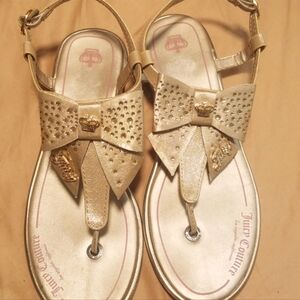 NEW! GIRL'S Juicy Couture Size 4 Champagne -Gold Rhinestone Bow Sandals